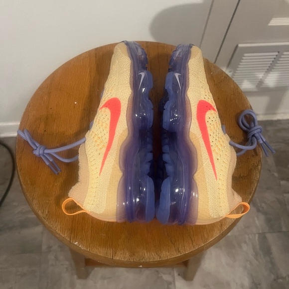 Nike Air Max Vapormax ladies size 10 - Picture 1 of 6